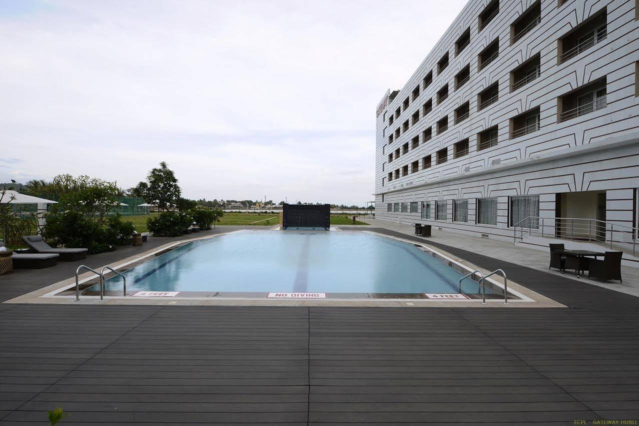 Hotel Naveen Lakeside Hubli Exterior foto